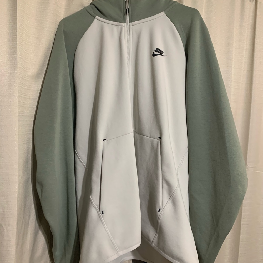 NIKE TECH - FLEECE